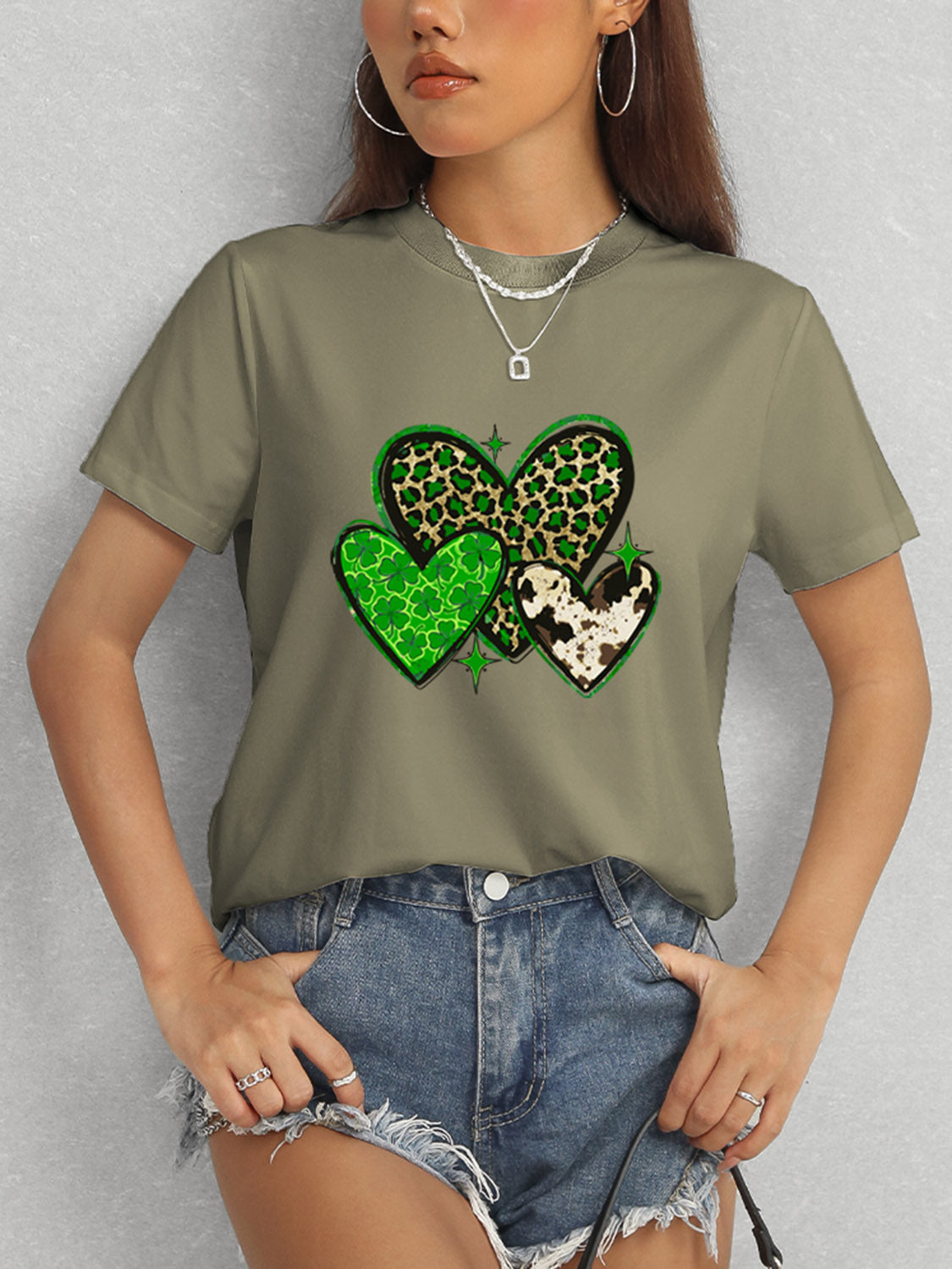 Heart Round Neck Short Sleeve T-Shirt-Jewearrings