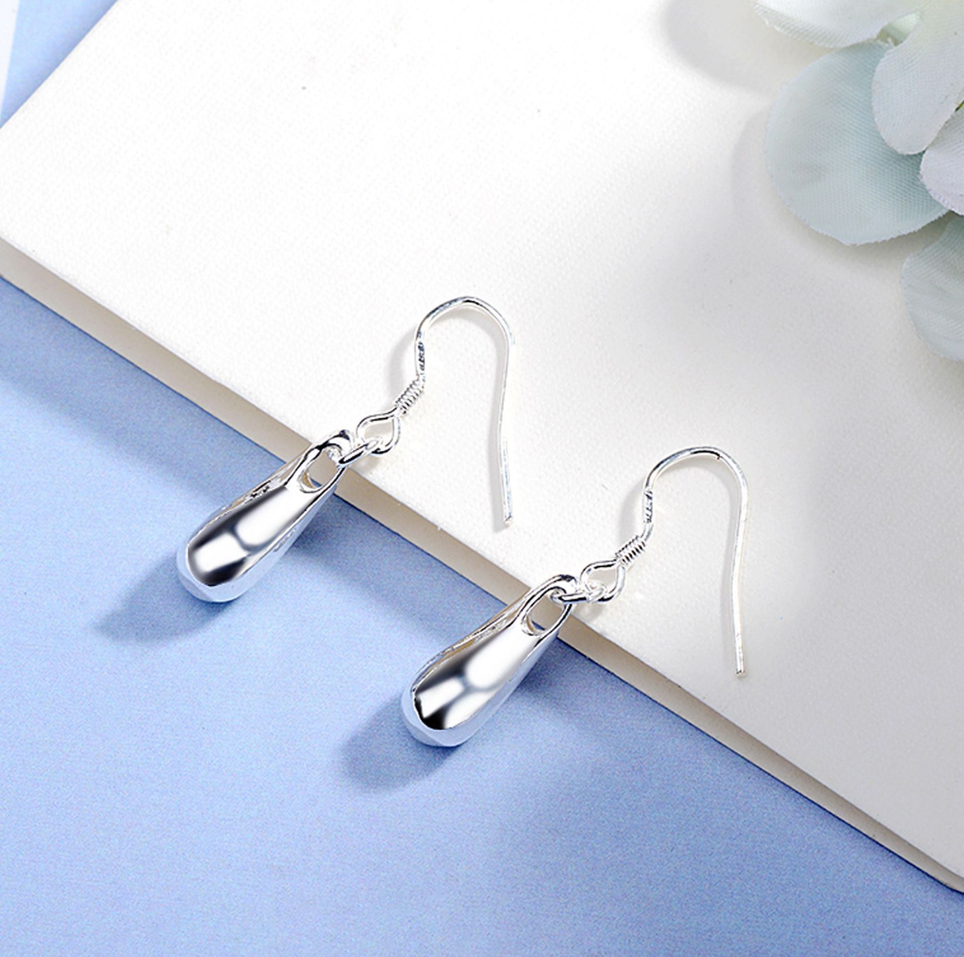 Women's Fashion Silver Waterdrop Shape Earrings-Jewearrings