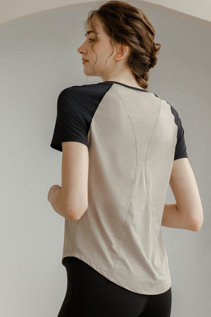 Round Neck Short Raglan Sleeve T-Shirt-Jewearrings