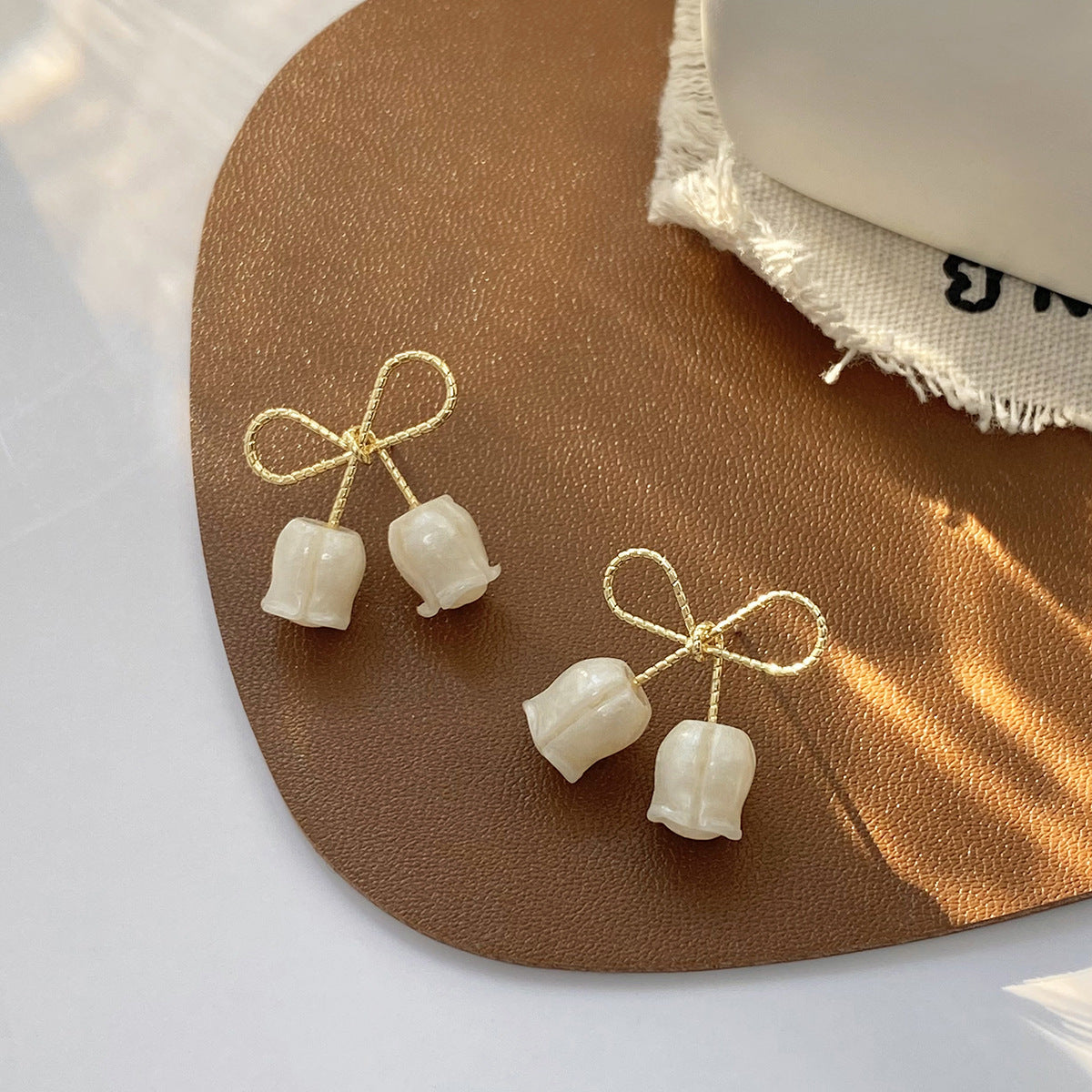 Silver Needle White Soft Bow Tulip Earrings-Jewearrings