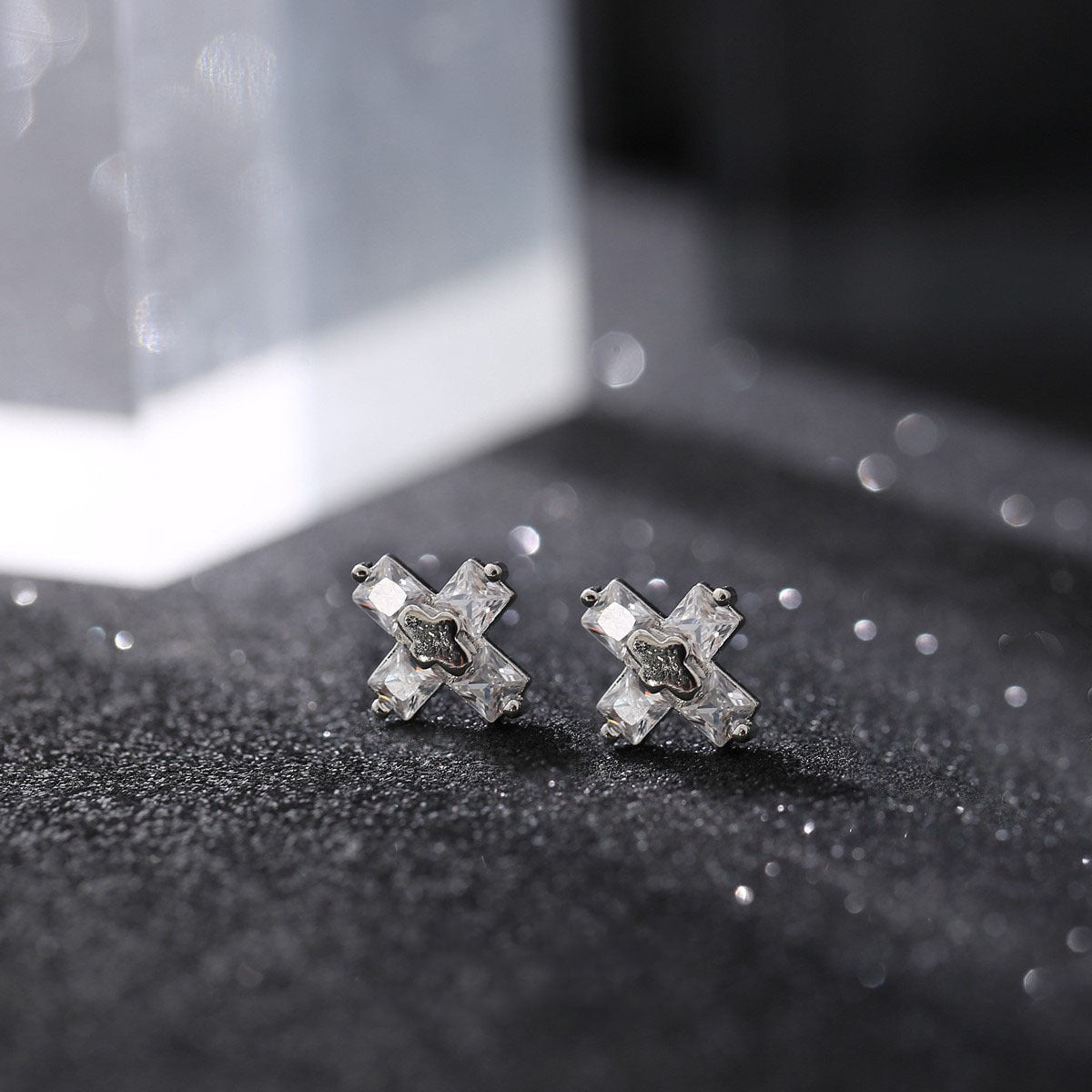 Cross Stud Earrings American Pu Shuai Light Luxury-Jewearrings