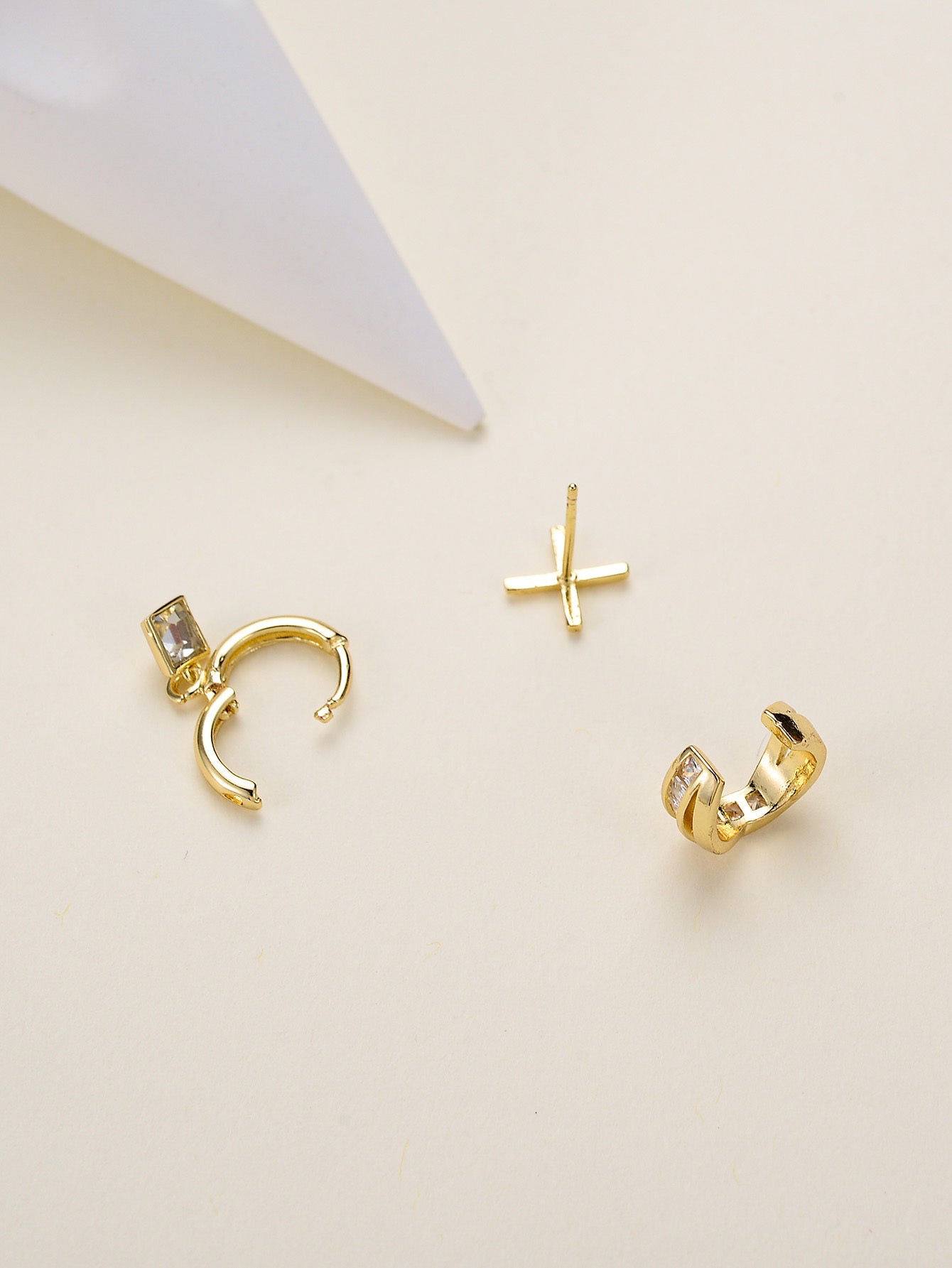 Women's Earrings Have Irregular Personality Knot Ear Clip-Jewearrings