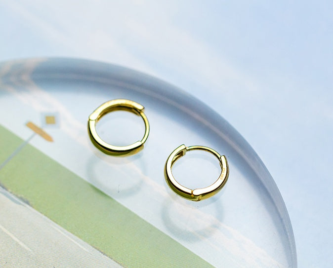 Sweet Simple Glossy Gold Round Earrings-Jewearrings