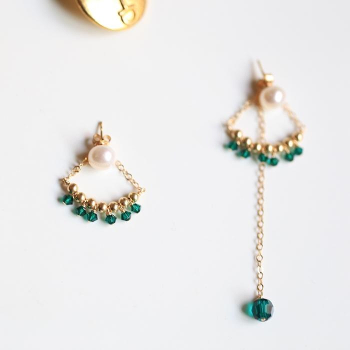 Emerald Asymmetric Stud Earrings-Jewearrings