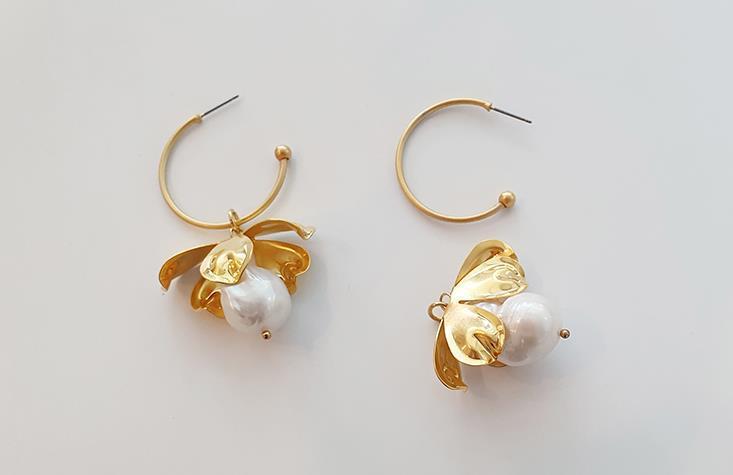 Petal natural pearl earrings earrings personality-Jewearrings