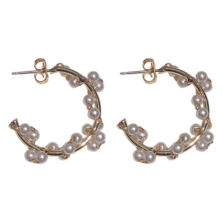 Pearl garland winding semicircular earrings-Jewearrings