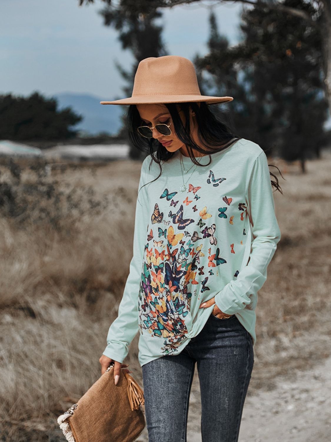 Butterflies Print Long Sleeve Round Neck Tee-Jewearrings