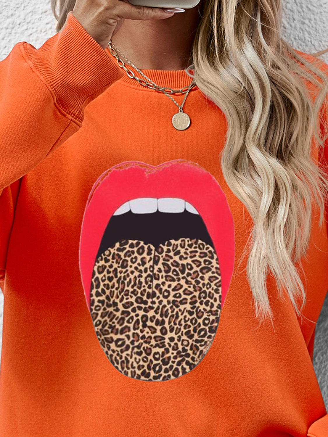 Leopard Lip Graphic Round Neck Sweatshirt-Jewearrings