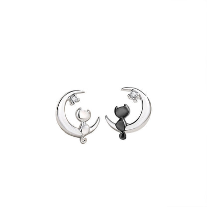 Original Moon Love Cat Stud Earrings 925 Sterling Silver Cute And Compact-Jewearrings