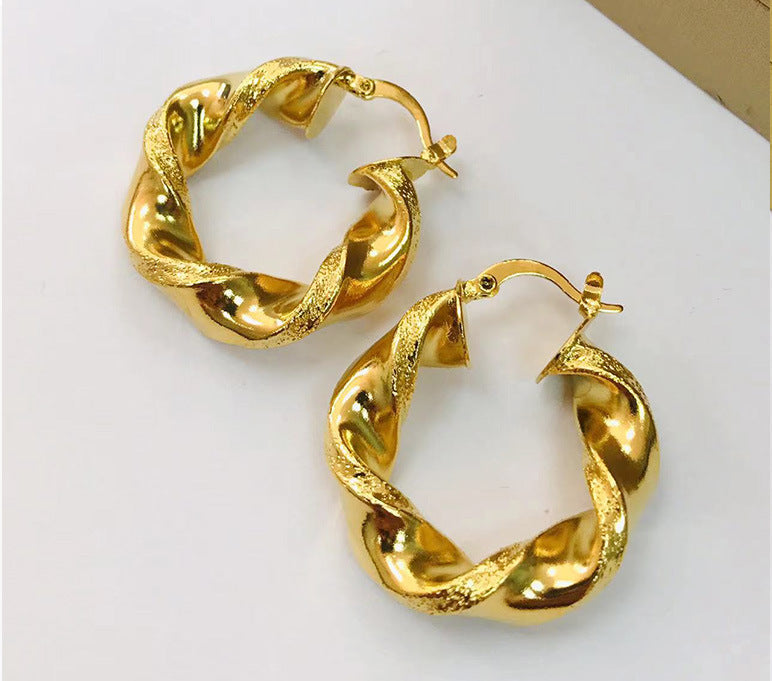 Super Twist Exaggerated Hollow Earrings 18K Gold Earrings Ear Clip-Jewearrings