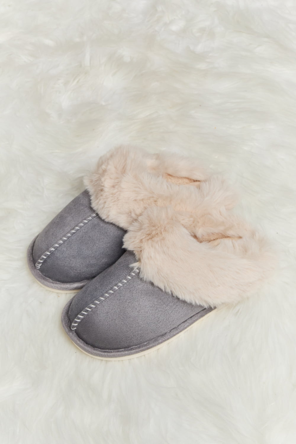 Melody Fluffy Indoor Slippers-Jewearrings