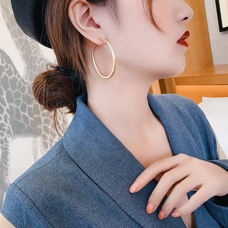 Silver Needle Personality Retro Hong Kong Style Ear Hoop Earrings Female Exaggerated-Jewearrings