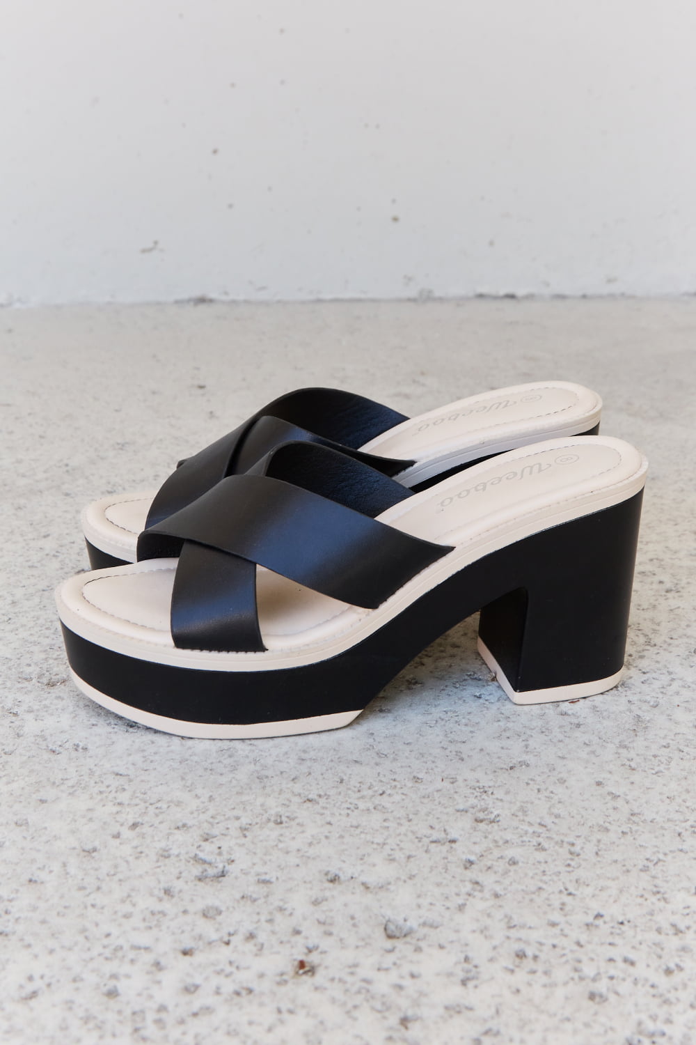 Weeboo Cherish The Moments Contrast Platform Sandals in Black-Jewearrings