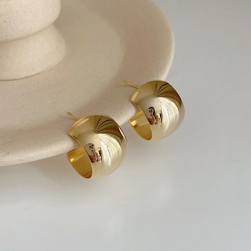 Vintage Gold Delicate Earrings Versatile Metal Earrings-Jewearrings