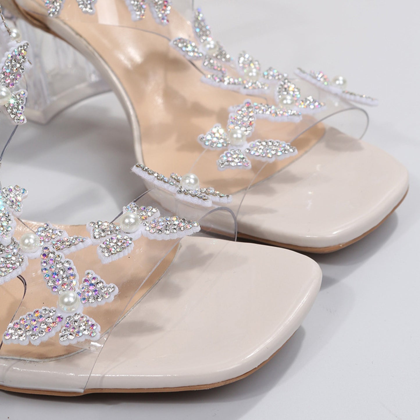 Butterfly Detail Open Toe Mid Heel Sandals-Jewearrings