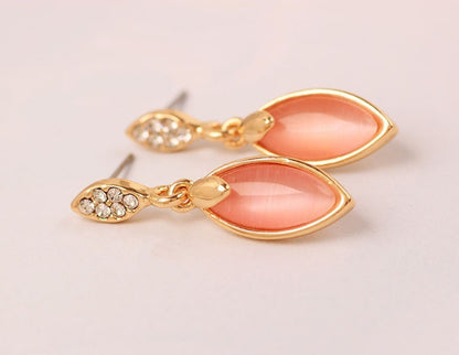 Simple opal boutique earrings-Jewearrings