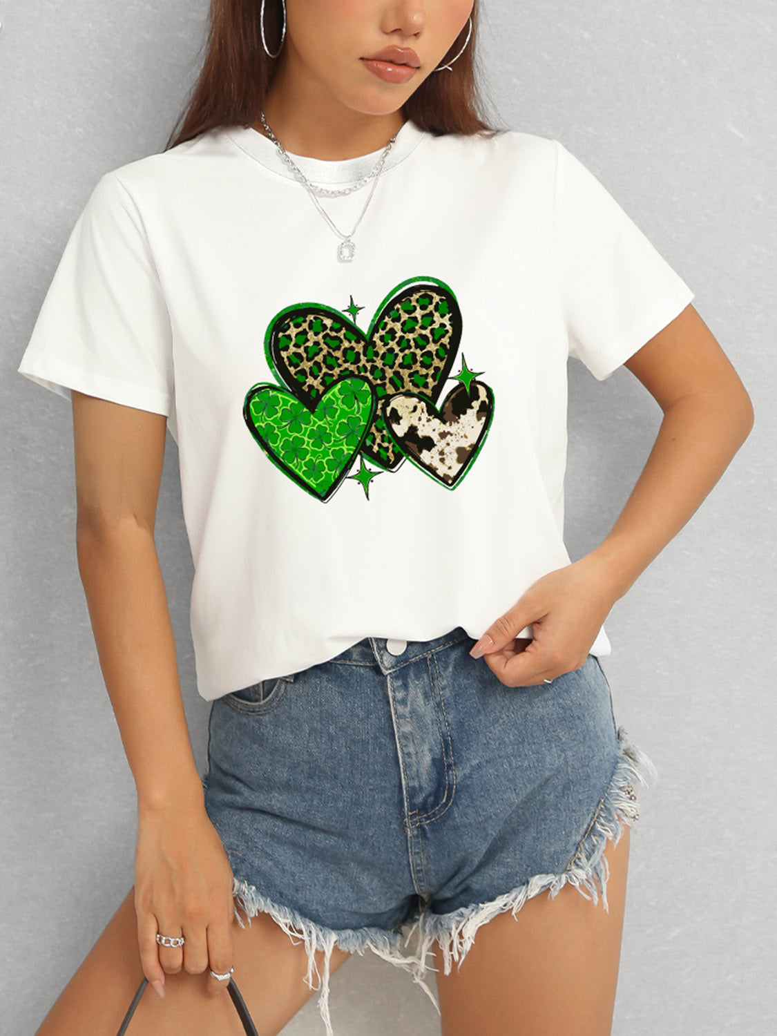 Heart Round Neck Short Sleeve T-Shirt-Jewearrings