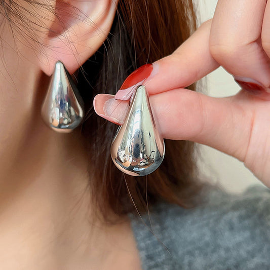 Droplet Shaped Silver Needle Earrings With A Cool Style-Jewearrings