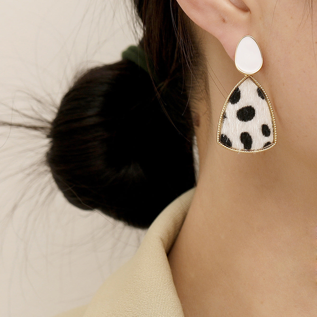 925 Silver Needle Leopard Print Fabric Stitching Contrasting Color Earrings-Jewearrings