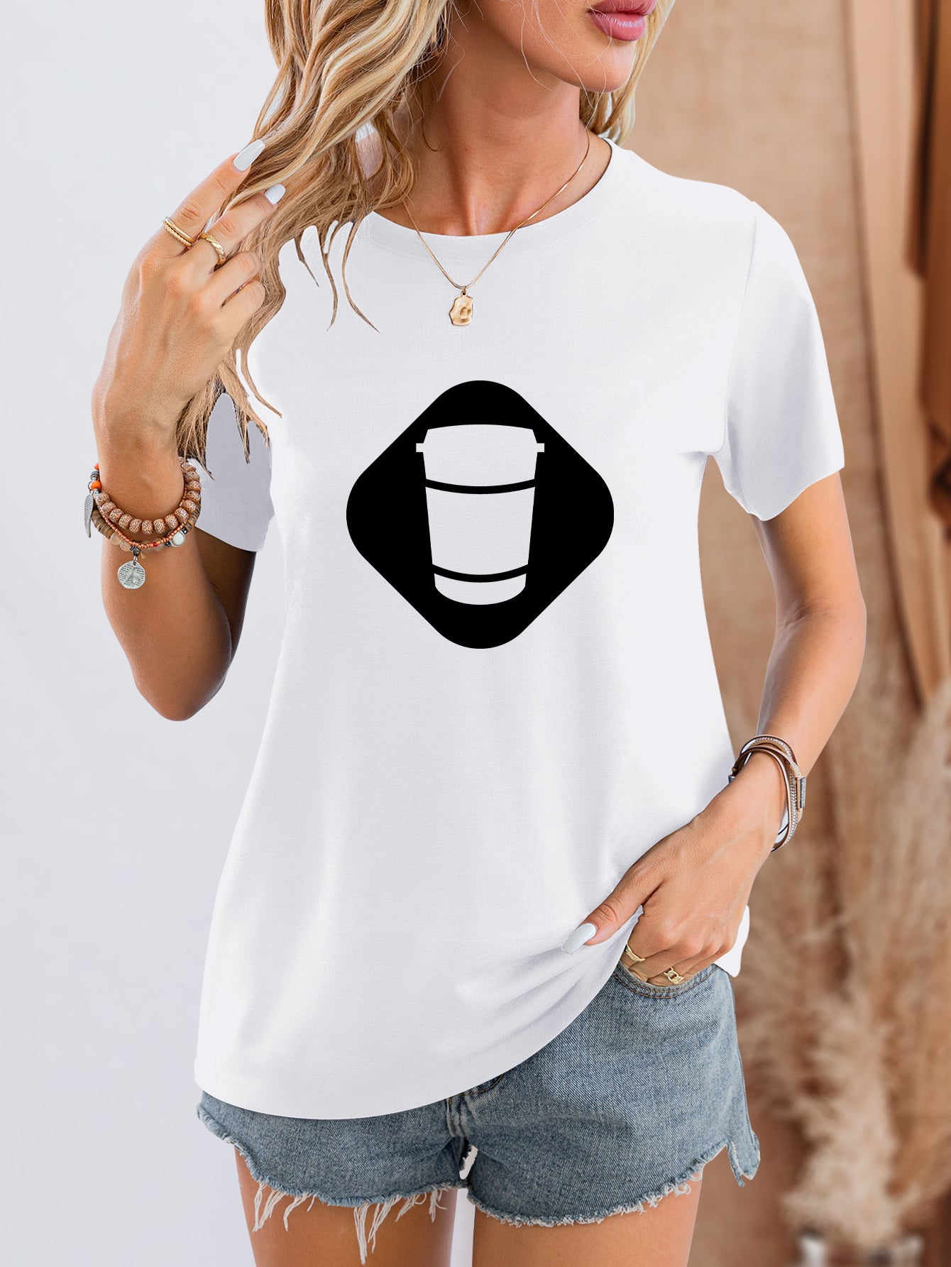 Graphic Round Neck Short Sleeve T-Shirt-Jewearrings