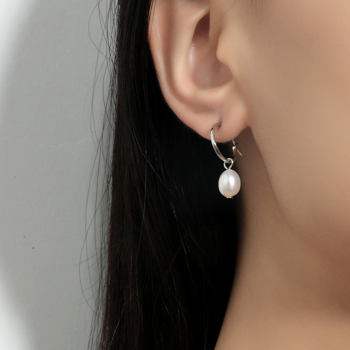 S925 Silver Pearl Earrings For Women Special-interest Design Simple Temperament-Jewearrings