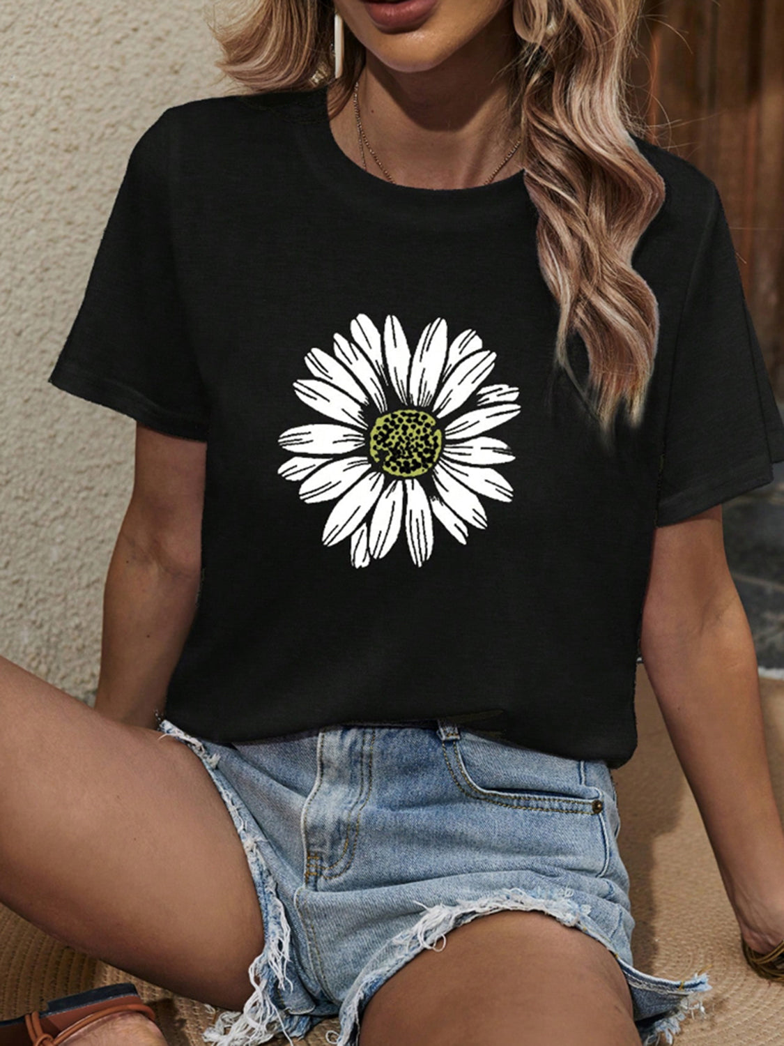 Sunflower Graphic Round Neck T-Shirt-Jewearrings