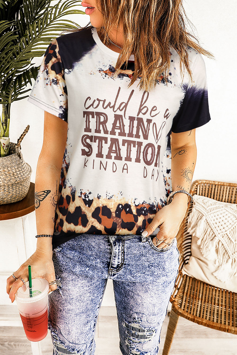 COULD BE A TRAIN STATION KINDA DAY Round Neck T-Shirt-Jewearrings