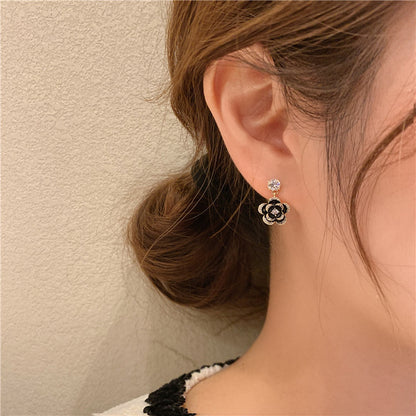 925 Silver Needle Dongdaemun Flower Heart-shaped Small And Simple Female Stud Earrings-Jewearrings