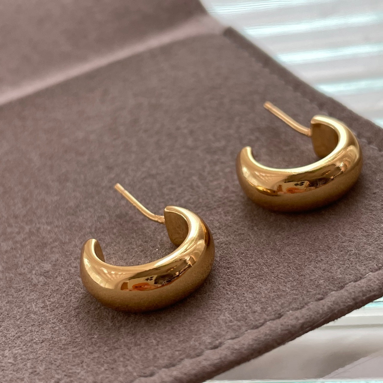 Two-Tone Vintage French Hoop Earrings-Jewearrings