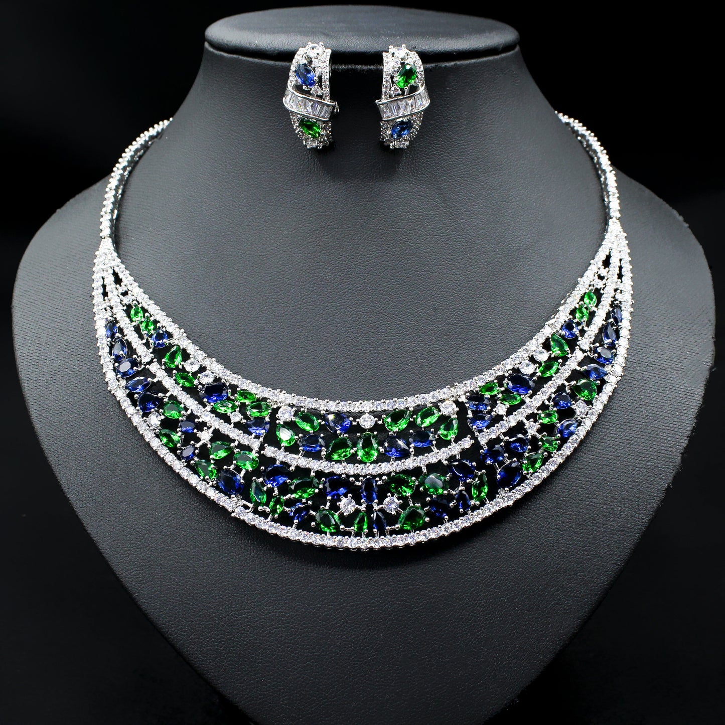 Oversized Bridal Emerald Earrings Necklace Set-Jewearrings