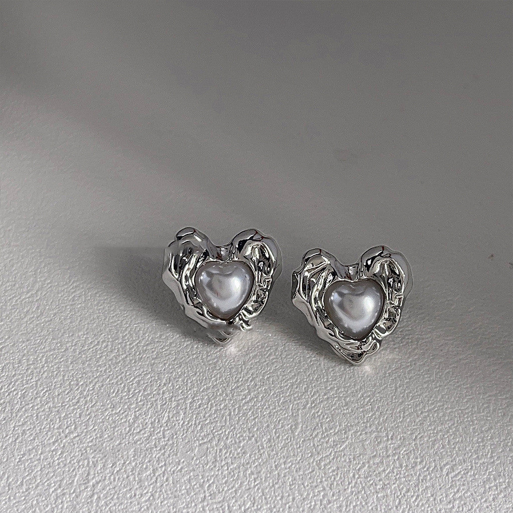 Women's Fashion Temperament Liquid Heart-shaped Silver Stud Earrings-Jewearrings