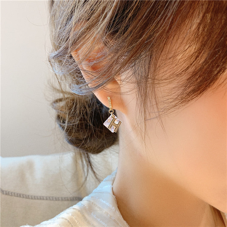 Silver Needle Simple And Small Stud Earrings Love-Jewearrings