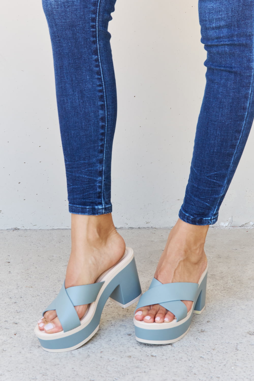 Weeboo Cherish The Moments Contrast Platform Sandals in Misty Blue-Jewearrings