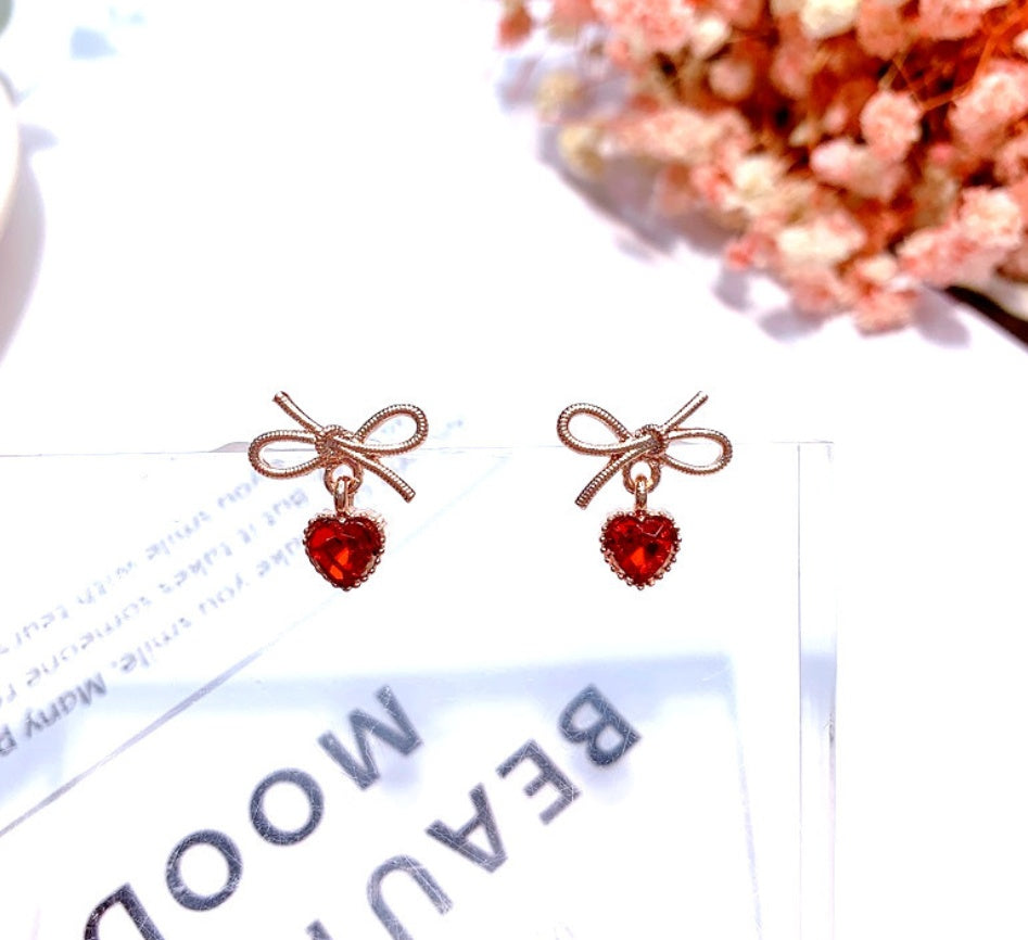 Stud earrings female 925 silver pin tide Korea simple small high-end love bow bow earrings net red lady earrings-Jewearrings