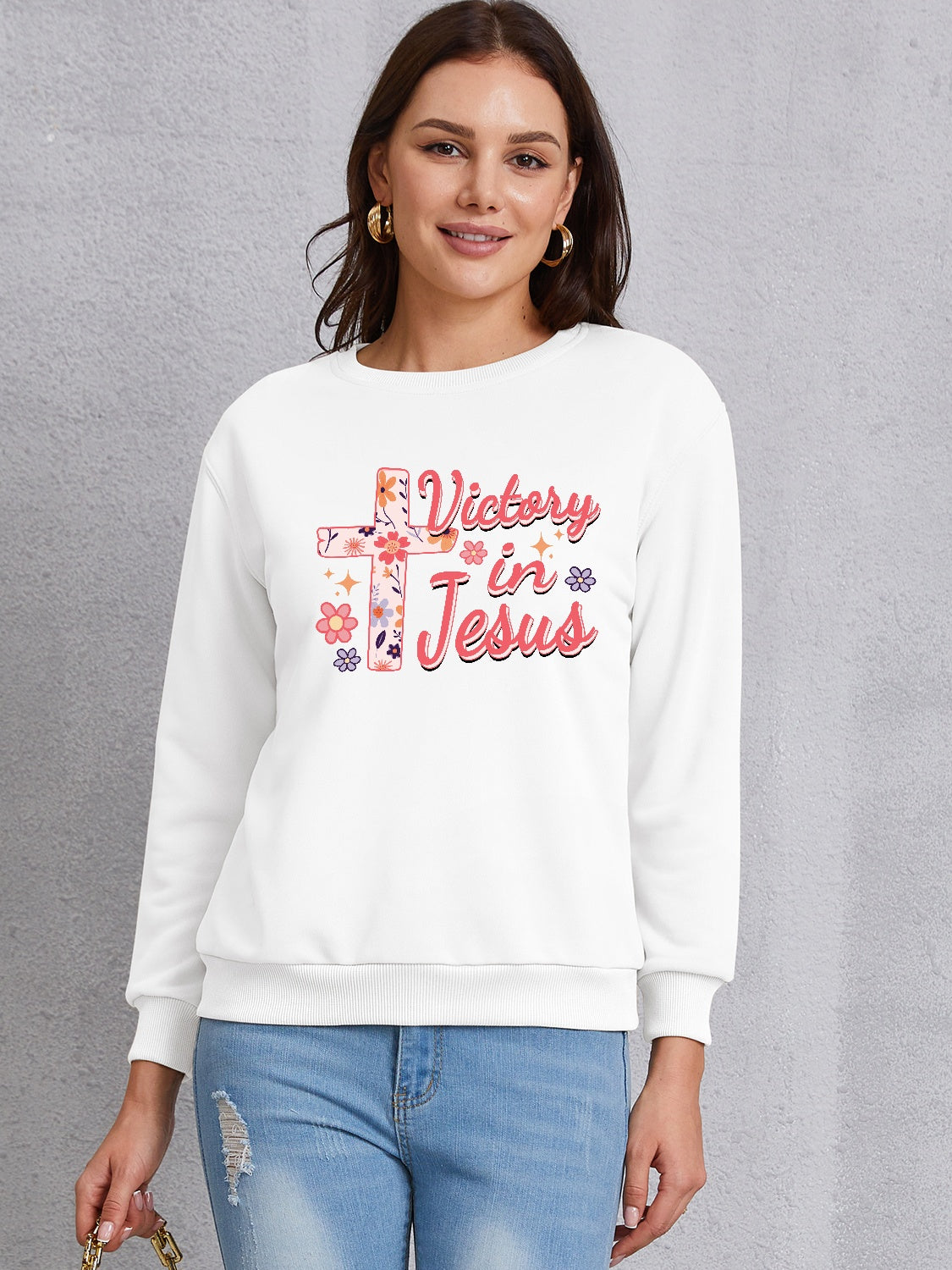 VICTORY IN JESUS Round Neck Sweatshirt-Jewearrings