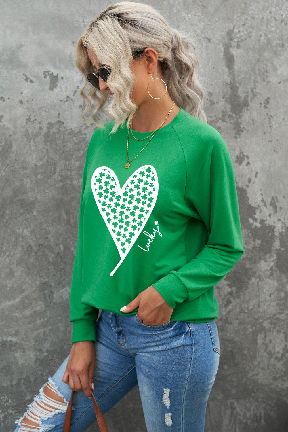 Heart Graphic Round Neck Sweatshirt-Jewearrings