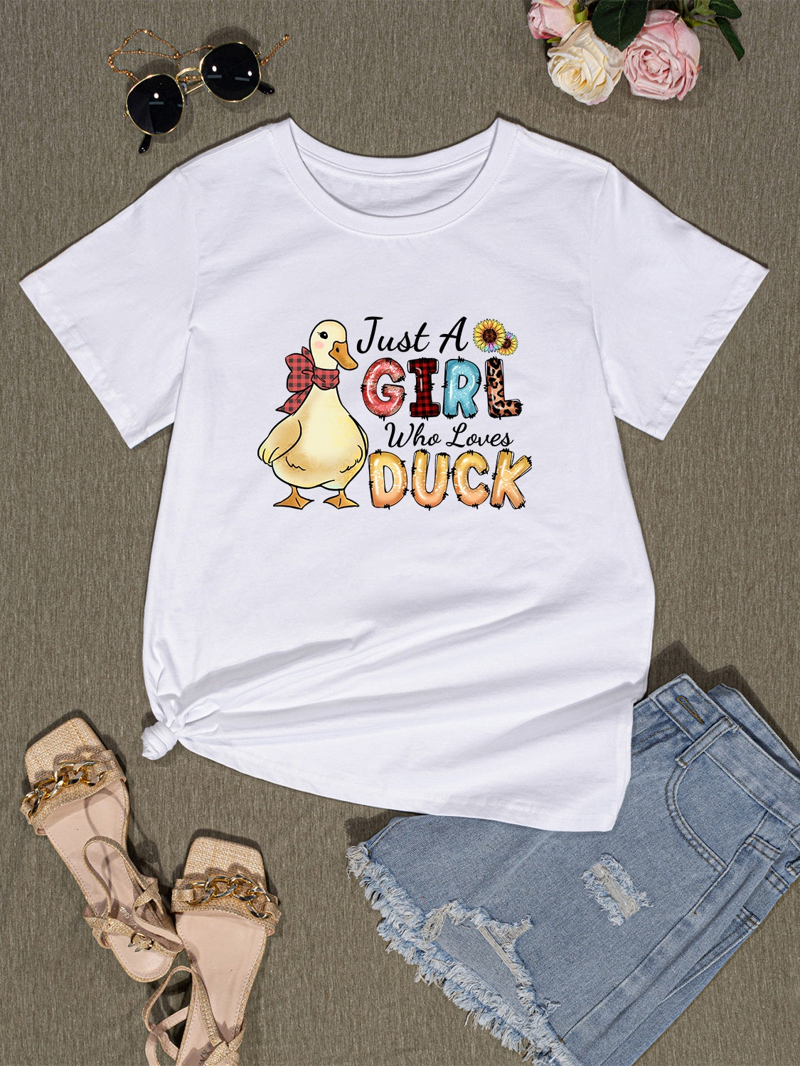 JUST A GIRL WHO LOVES DUCK Round Neck T-Shirt-Jewearrings