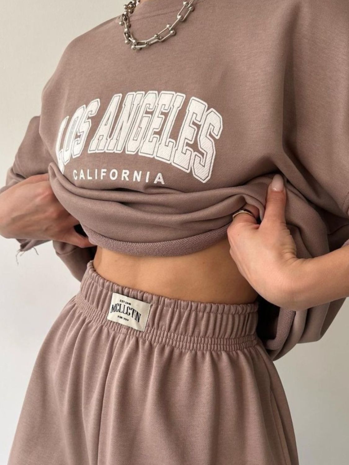 LOS ANGELES CALIFORNIA Graphic Sweatshirt and Sweatpants Set-Jewearrings