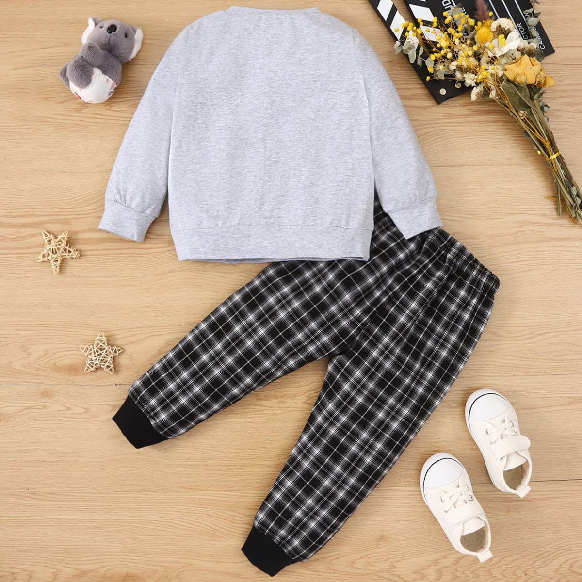 Kids Animal Graphic Sweatshirt and Plaid Joggers Set-Jewearrings