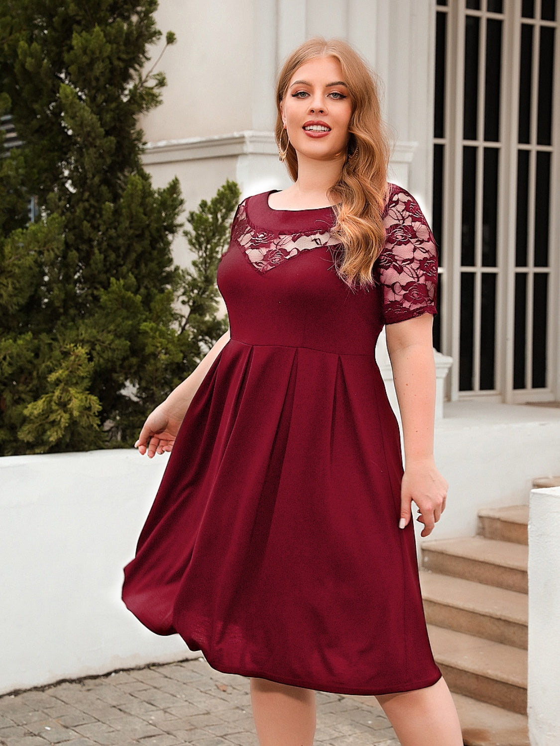 Plus Size Ruched Round Neck Short Sleeve Dress-Jewearrings