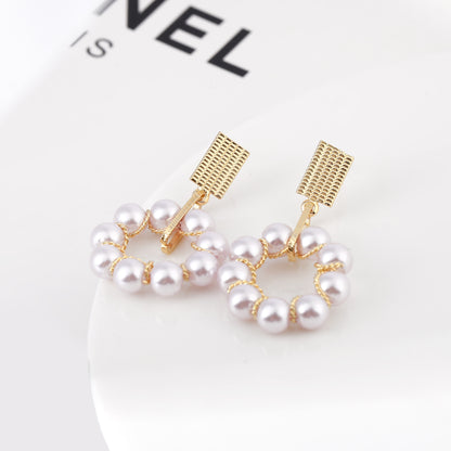 The New Slim Design Temperament Round Pearl Earrings-Jewearrings