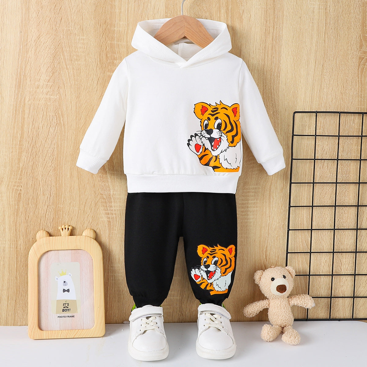 Tiger Long Sleeve Hoodie and Elastic Waist Pants Set-Jewearrings