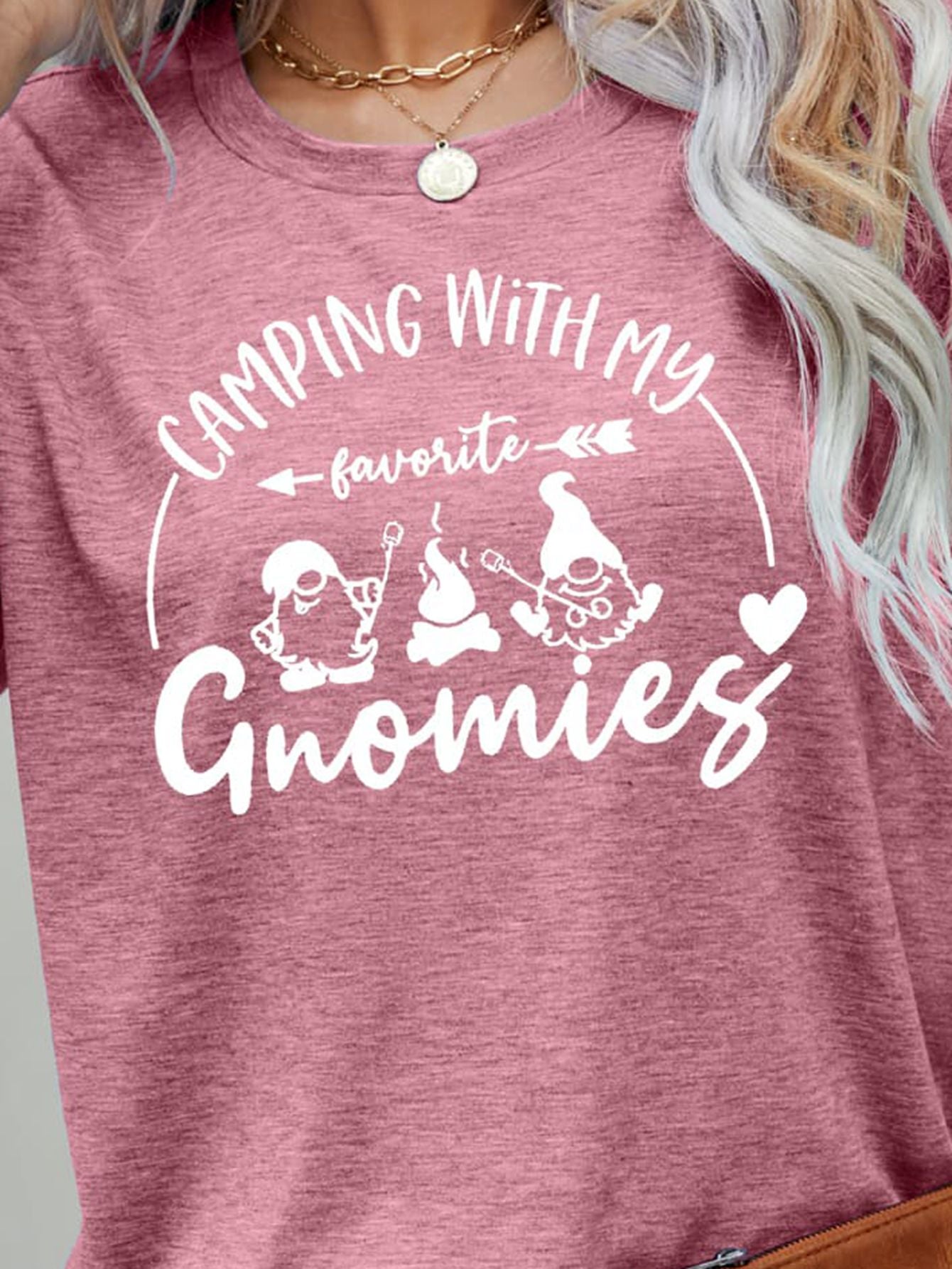 CAMPING WITH MY FAVORITE GNOMIES Graphic Tee-Jewearrings