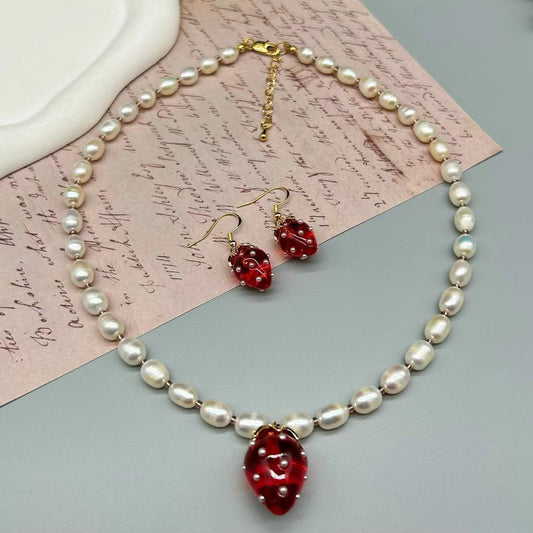 Western Advanced Freshwater Pearl Light Luxury Fruit Strawberry Sweet Temperament Necklace And Earrings Suite-Jewearrings