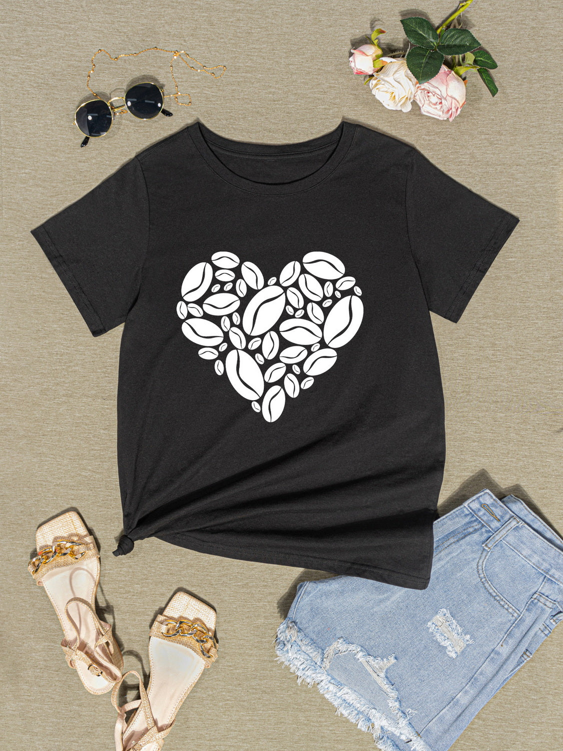 Heart Round Neck Short Sleeve T-Shirt-Jewearrings