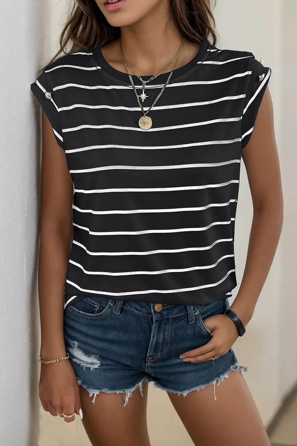 Decorative Button Round Neck T-Shirt-Jewearrings