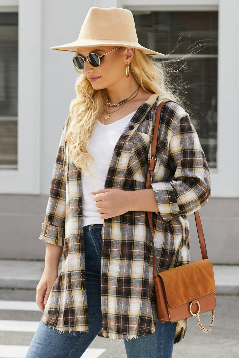 Plus Size Plaid Curved Hem Button Front Shirt-Jewearrings