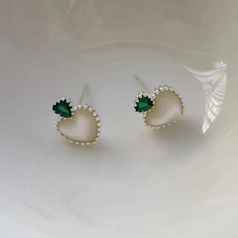 925 Sterling Silver Green Zirconium Shell Love Heart Stud Earrings-Jewearrings