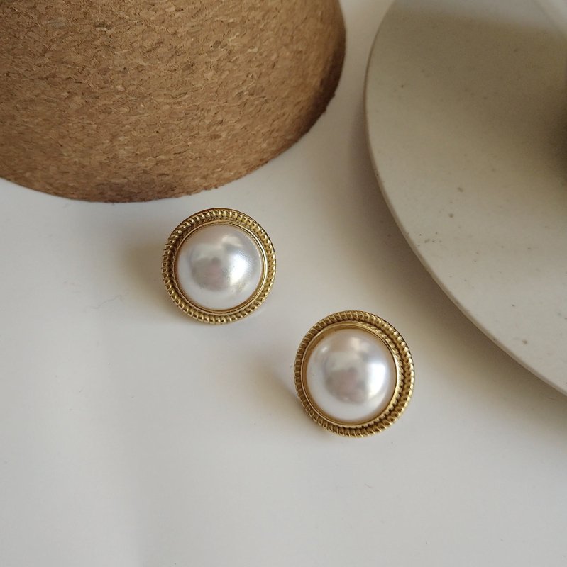 925 Sterling Silver Shell Pearls INS Ear Studs Earrings-Jewearrings