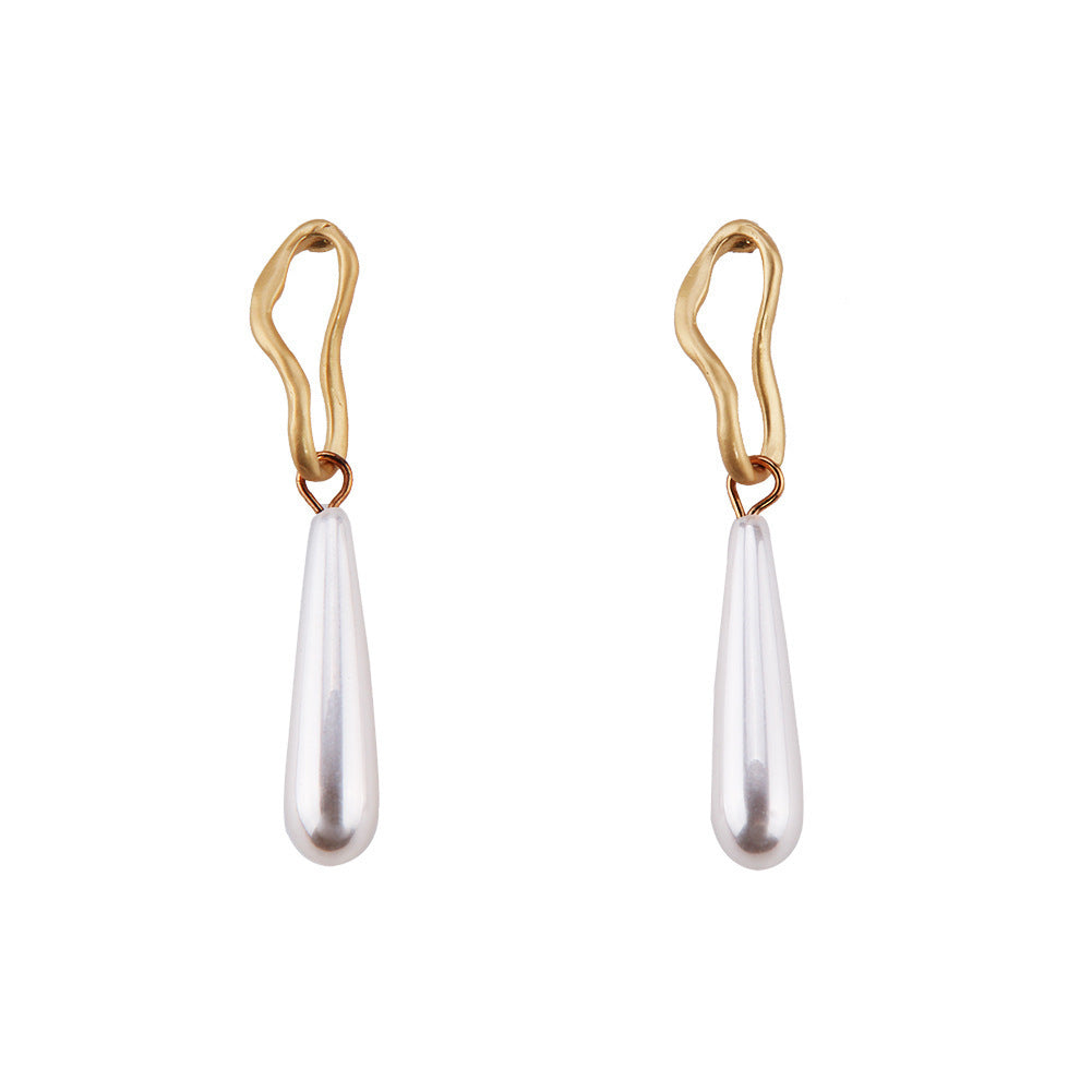 Korean Fashion Temperament Shaped Pearl Earrings-Jewearrings